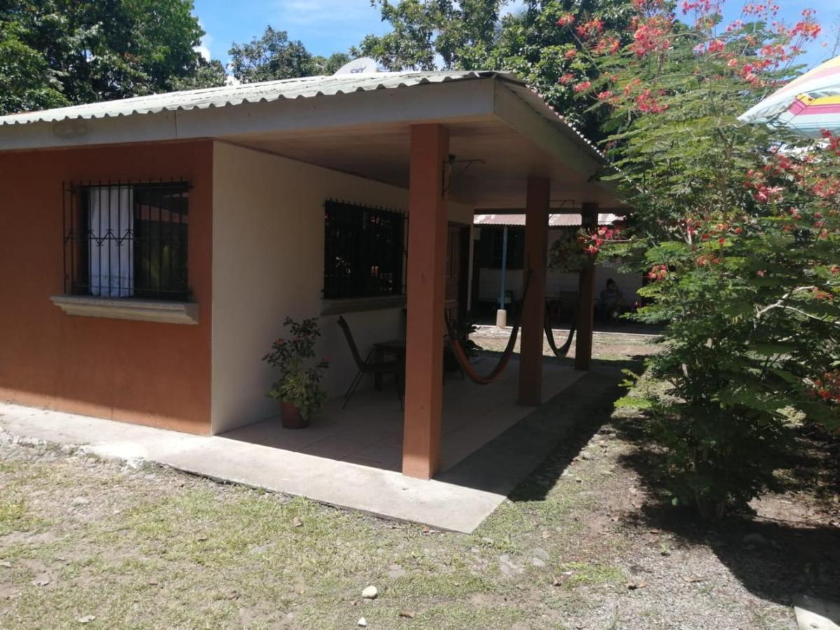 Cahuita Lodge Ngoại thất bức ảnh